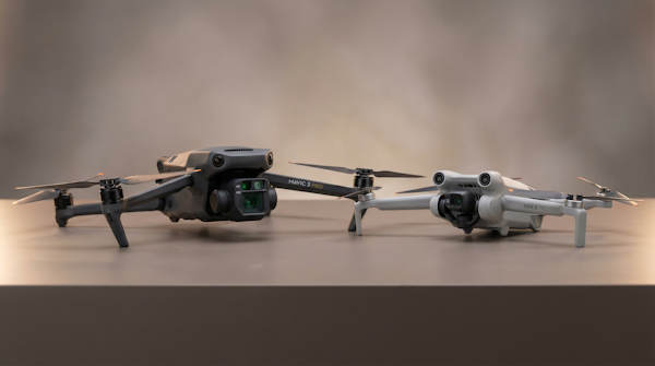 Drone DJI Mavic 3 Pro et Mini 4 Pro en vol