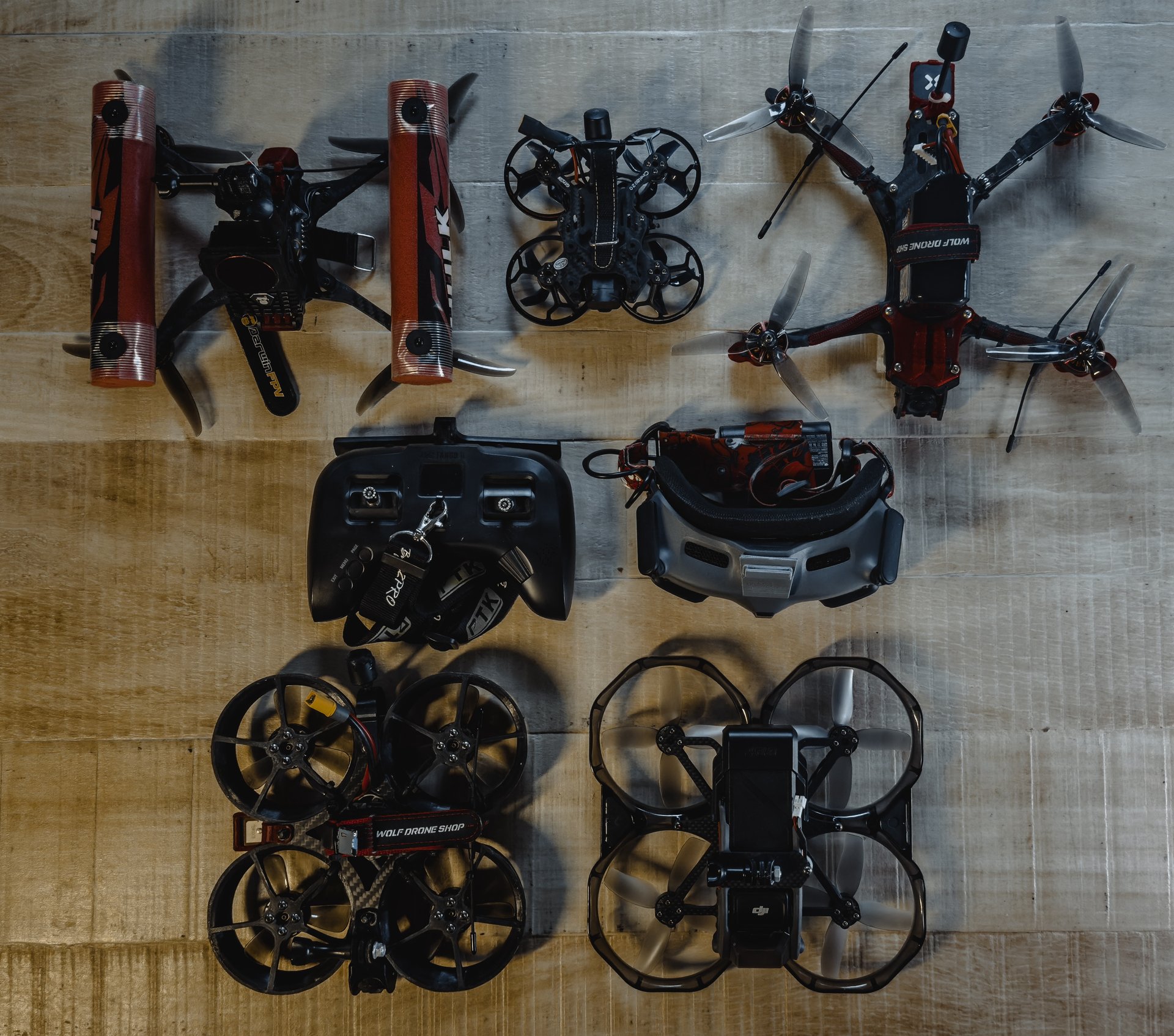 Pilote de drone FPV avec lunettes d'immersion